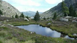 GR10  La grande traversée des Pyrénées [upl. by Gianna]