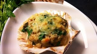 Coquilles SaintJacques sauce au vin blanc [upl. by Nelleeus972]