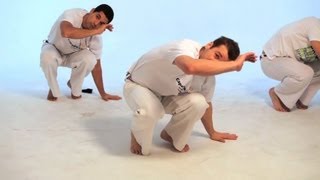 How to Do the Cocorinha  Capoeira [upl. by Sale]