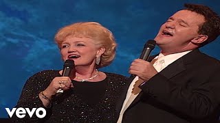 Bill amp Gloria Gaither  I Thirst Live ft Mark Lowry Beverly Lowry [upl. by Ennaitsirk]