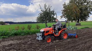 KUBOTA B1241 cultivator [upl. by Glenna]