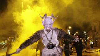 I Krampus  Sfilata a Pozza di Fassa [upl. by Llaccm747]