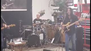 DRAGGIN THE LINE LIVE AT HOODS GARAGE [upl. by Avraham602]