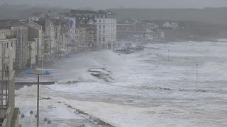 Cop21 Wimereux commune française grignotée par la montée des eaux [upl. by Arriaes376]