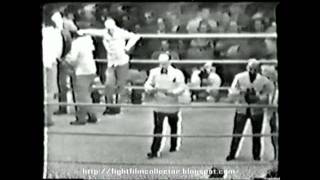 Ezzard Charles vs Jersey Joe Walcott I Restoration [upl. by Sorodoeht44]