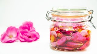 ACEITE DE ROSAS Oleato de rosas How to make ROSE OIL [upl. by Anaytat]