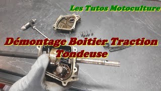 Démontage boitier de traction tondeuse [upl. by Nylyaj]