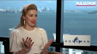 Aquaman  Amber Heard speaks perfect Spanish during movie interview [upl. by Lemra]