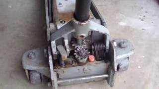 How to repair a floor jack that leaks fluid [upl. by Adiol]