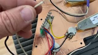 INSTALANDO CAPTADORES EM UMA STRATOCASTER KIT 3 SINGLES [upl. by Bodnar]