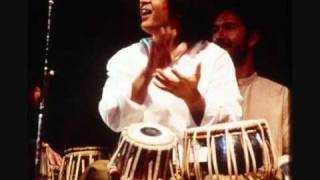 Tabla Solo  Ustad Zakir Hussain  Keherwa [upl. by Eleirbag824]