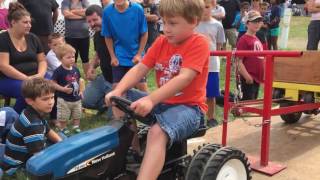 Kiddee pedal tractor pull at the Blandford Fair [upl. by Ayital]