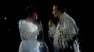 Boy George amp Dionne Warwick Say A Little Prayer Live [upl. by Pelletier]