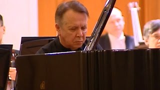 Mikhail Pletnev plays Rachmaninoff  Piano Concerto No 2 Moscow 2016 [upl. by Anibas]